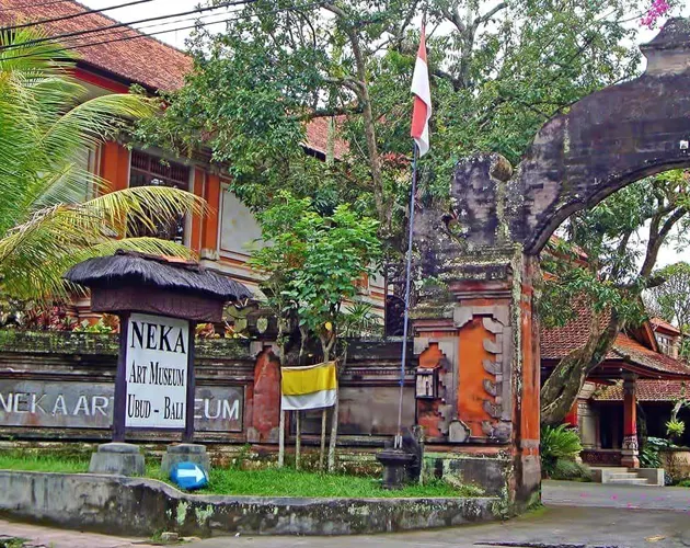 Nearby Place 1
