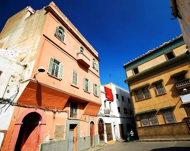 Nearby Place 1