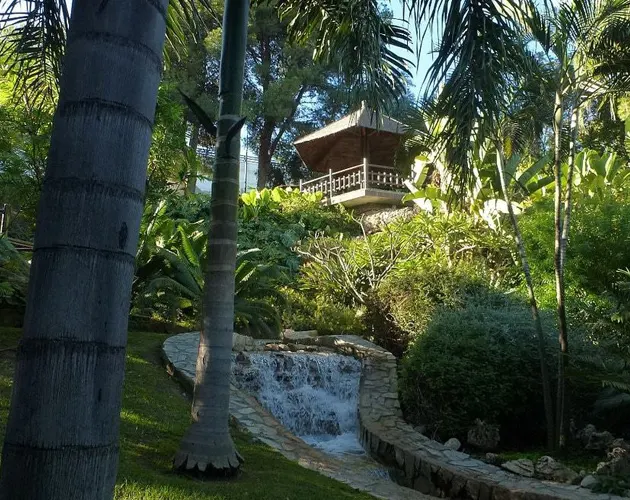 Nearby Place 1