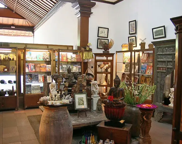 Nearby Place 1