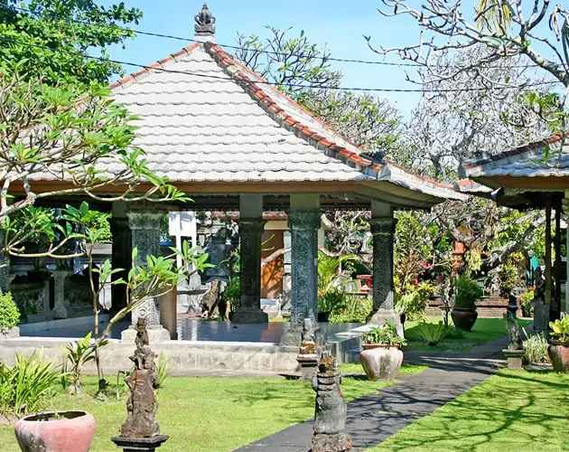 Nearby Place 1
