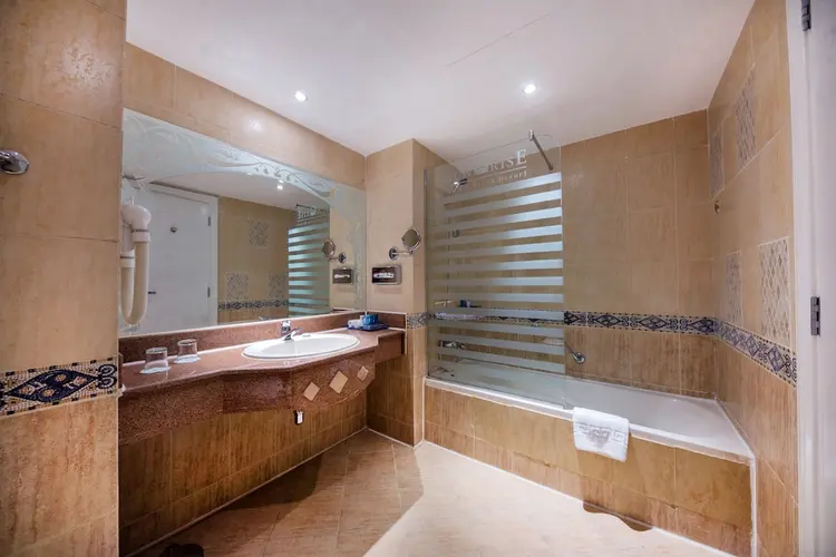 detail-hotel-img
