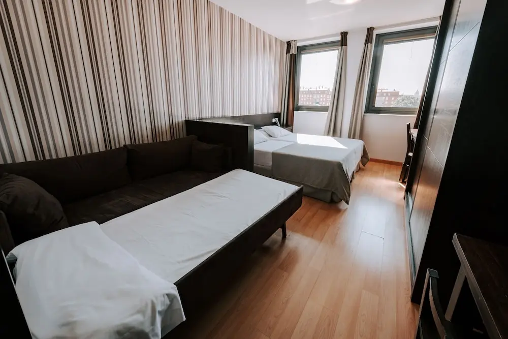 detail-hotel-img