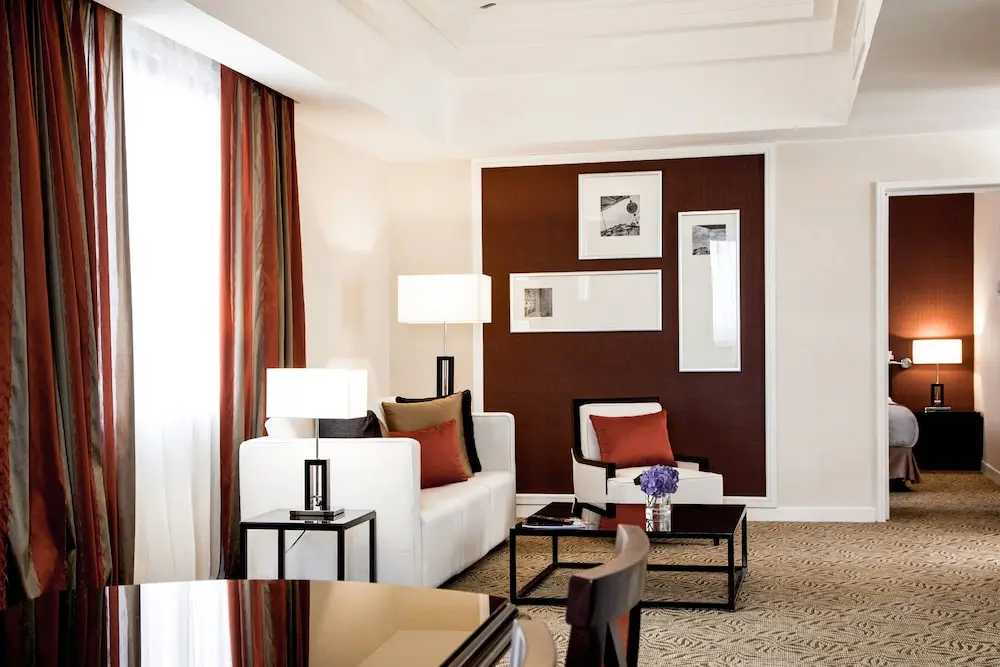 detail-hotel-img