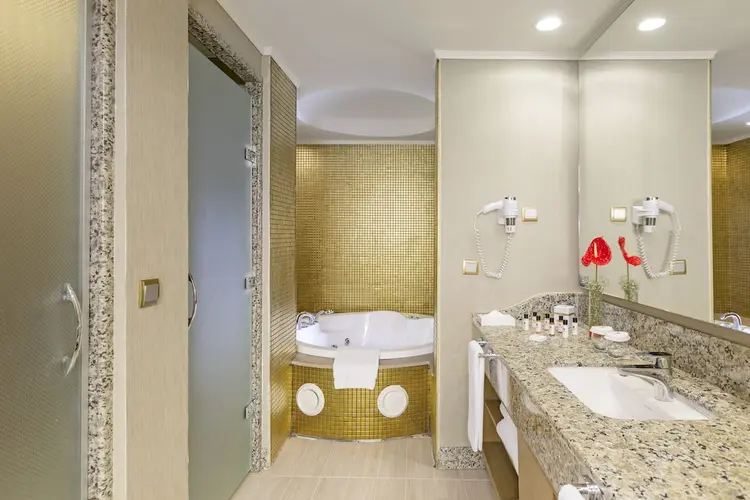 detail-hotel-img