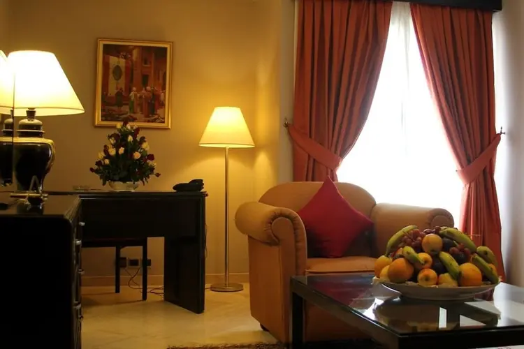 detail-hotel-img