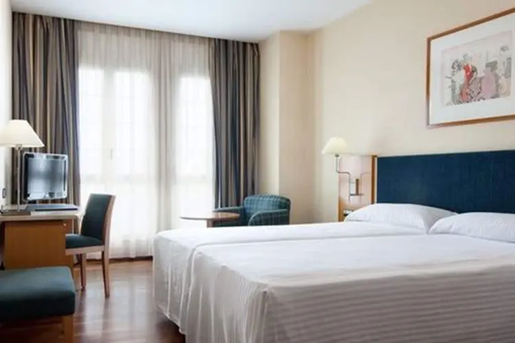 detail-hotel-img