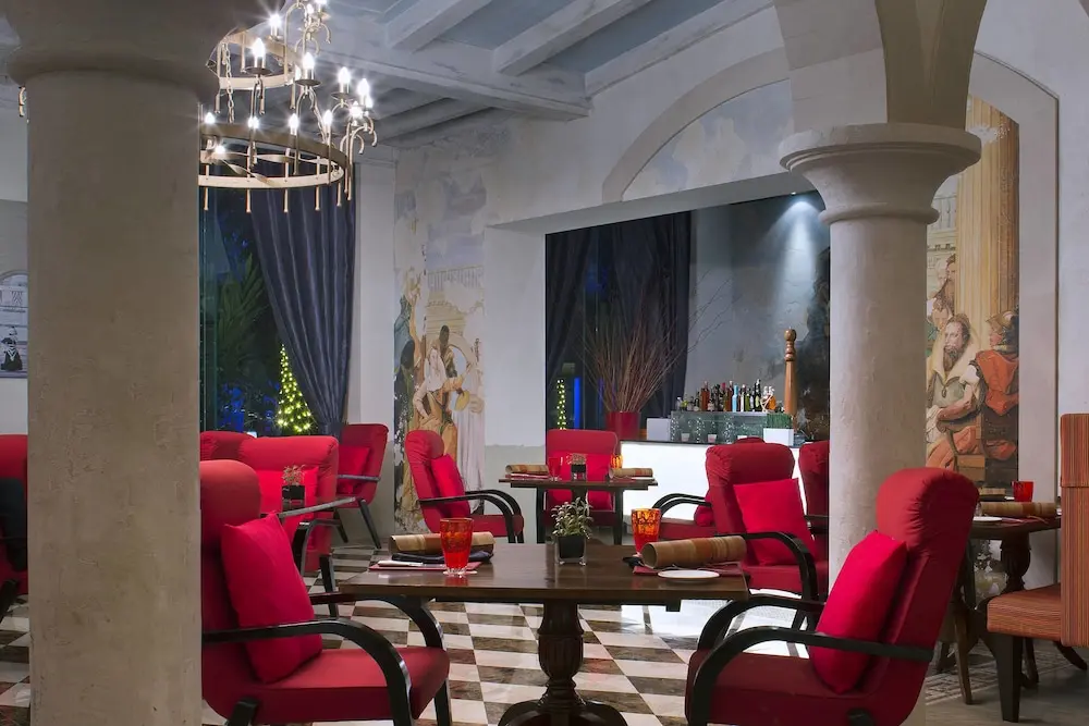 detail-hotel-img