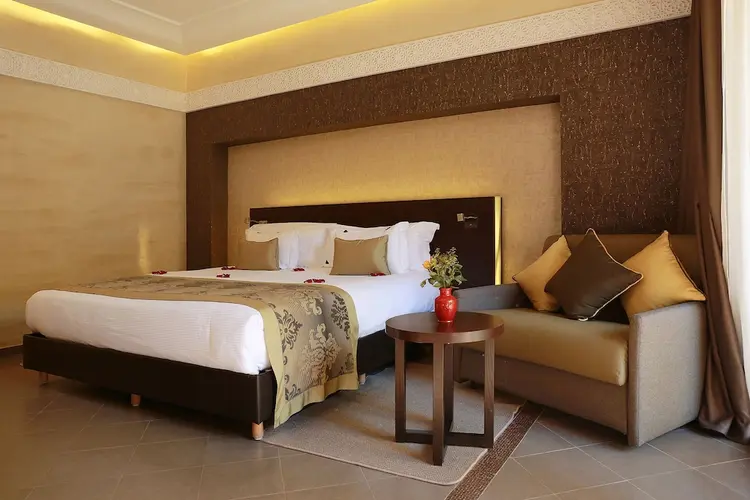 detail-hotel-img