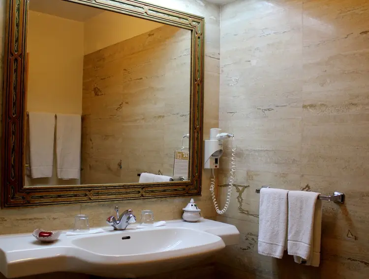 detail-hotel-img