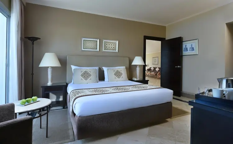 detail-hotel-img