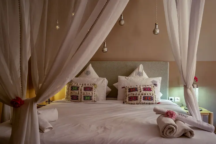 detail-hotel-img