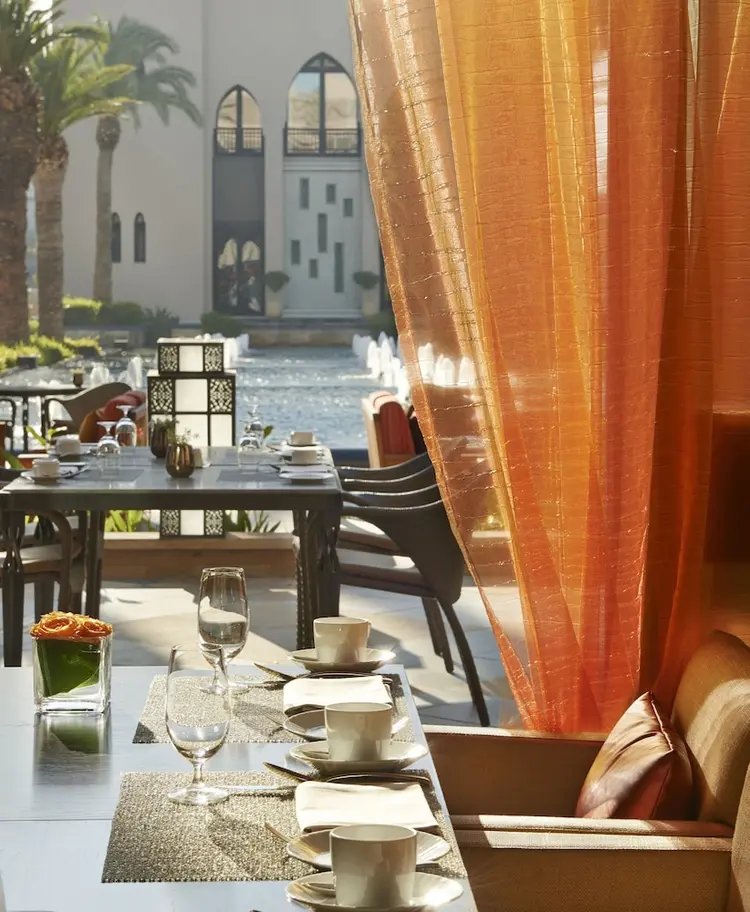 detail-hotel-img