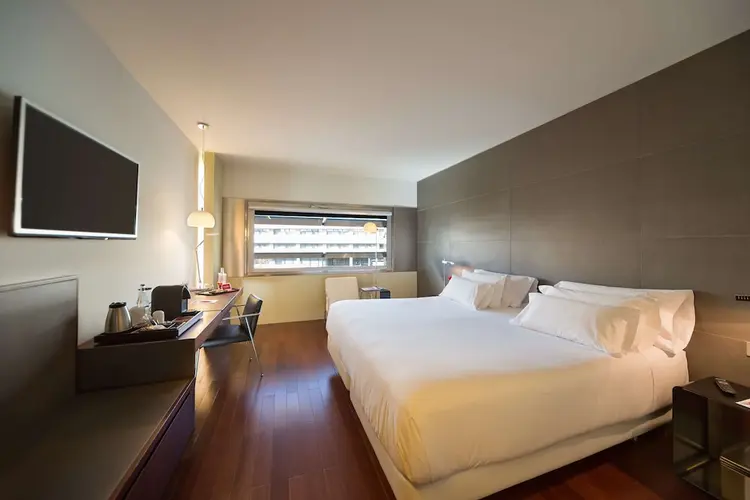 detail-hotel-img