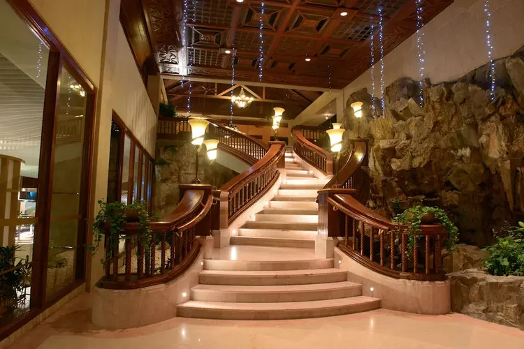 detail-hotel-img