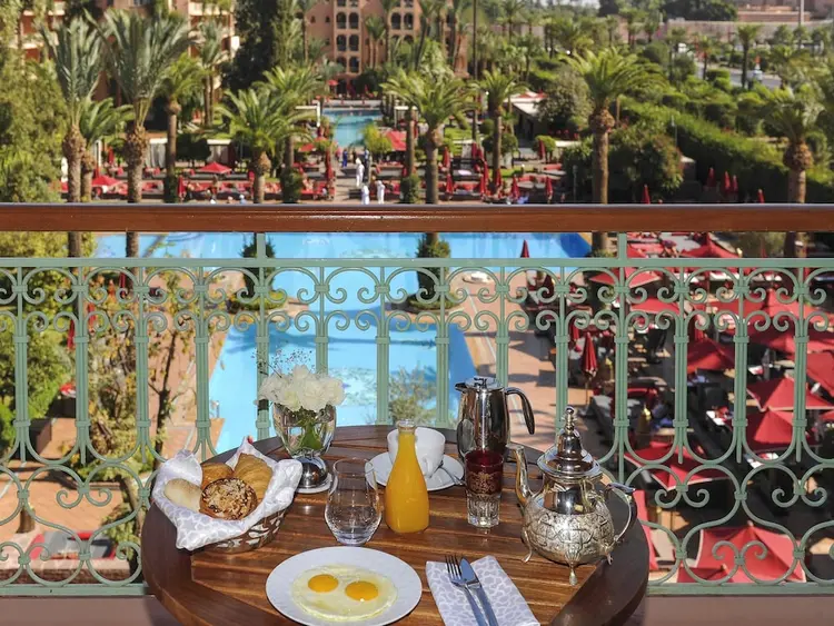 detail-hotel-img