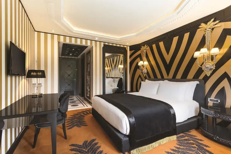 detail-hotel-img