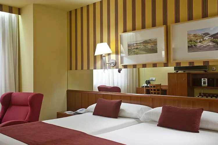 detail-hotel-img