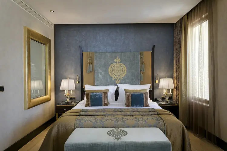 detail-hotel-img