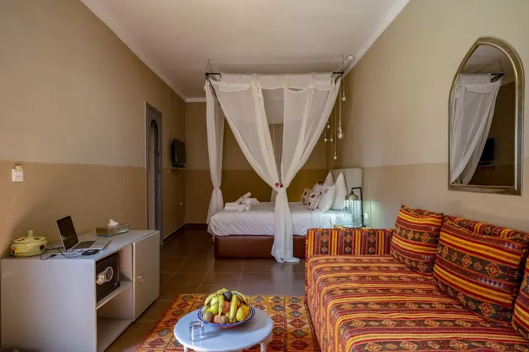 detail-hotel-img