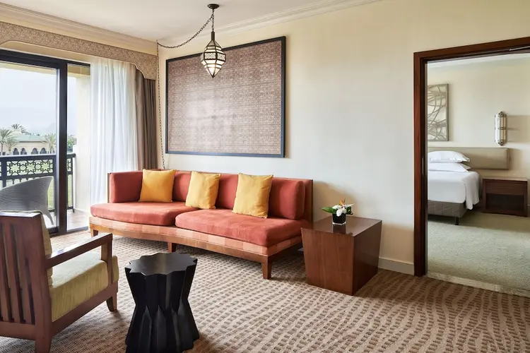 detail-hotel-img