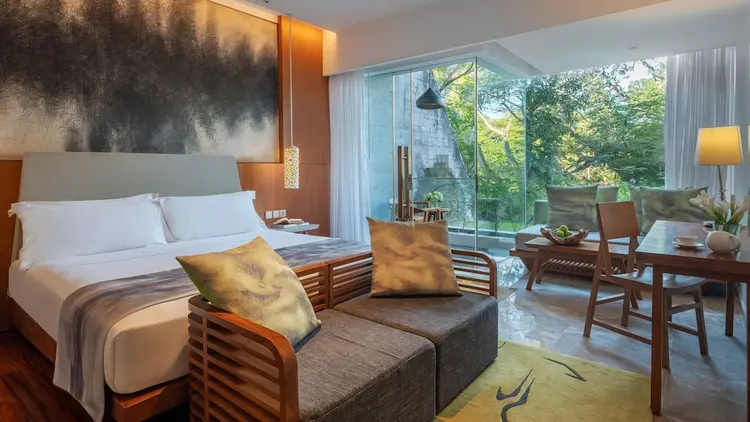 detail-hotel-img