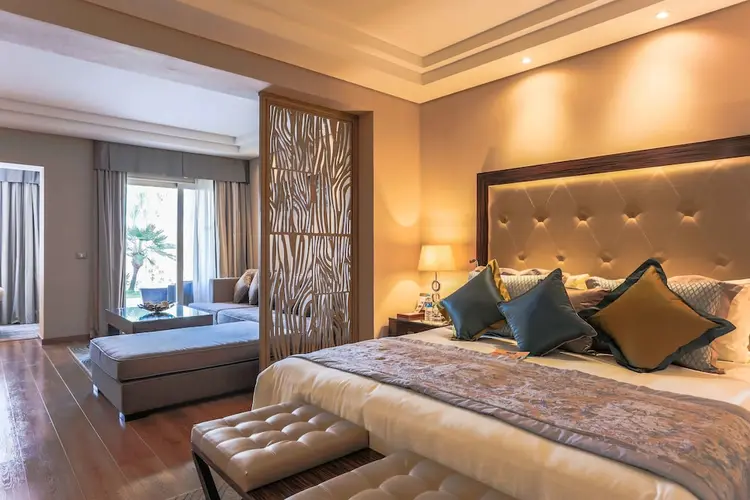 detail-hotel-img