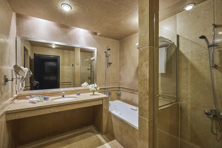 detail-hotel-img