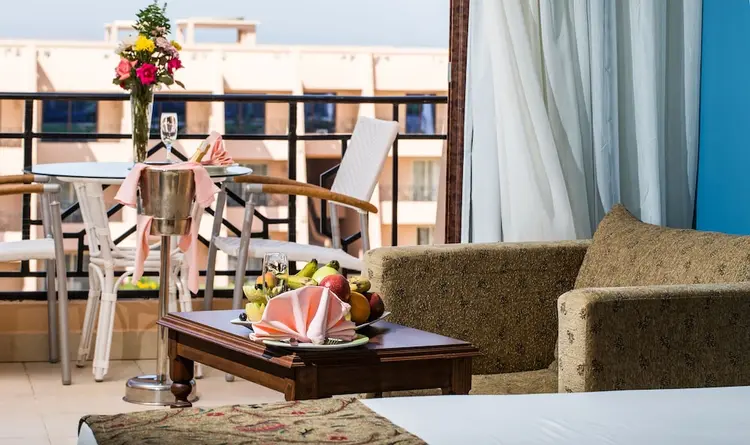 detail-hotel-img
