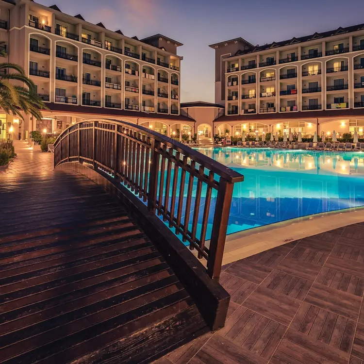 detail-hotel-img