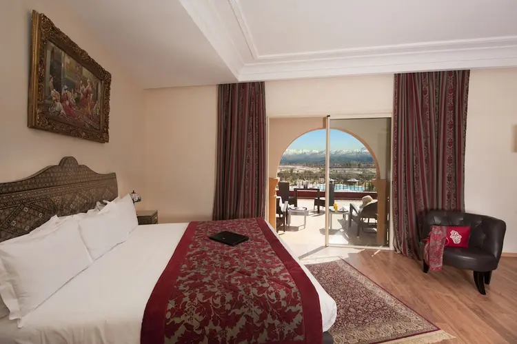 detail-hotel-img