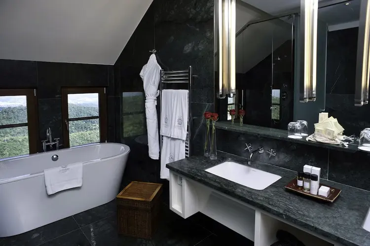 detail-hotel-img