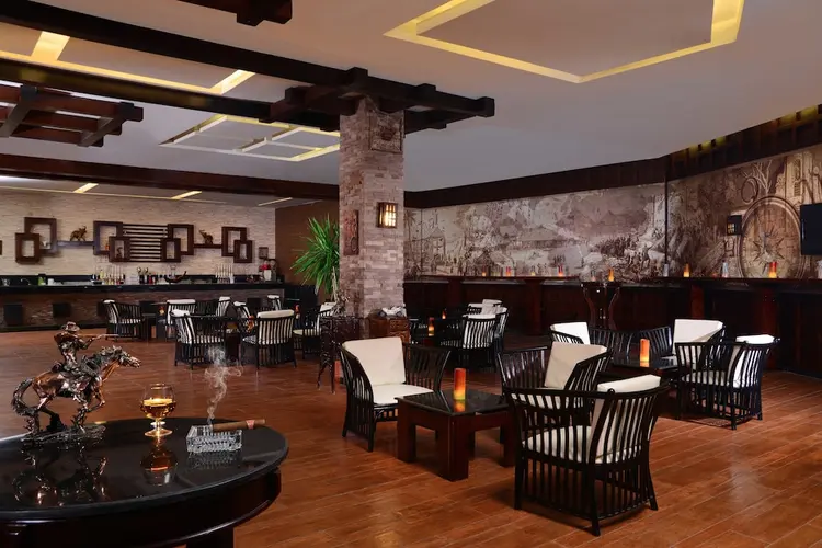detail-hotel-img