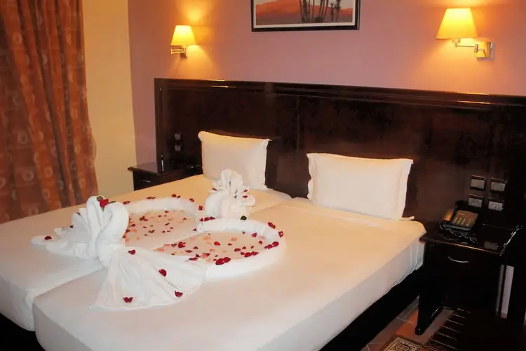 detail-hotel-img