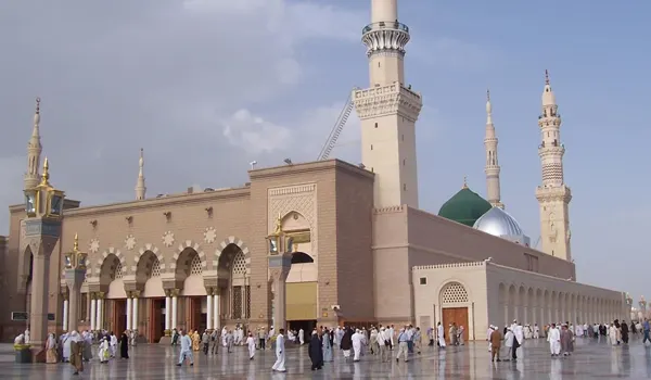 7 Nights 3 Star Rabi Al Thani Umrah Package