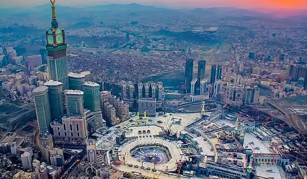10 Nights 4 Star Umrah Package 2025