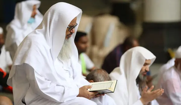 7 Nights 4 Star Christmas Umrah Package Img