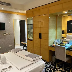 Royal Majestic hotel img