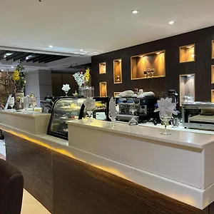 Royal Majestic hotel img