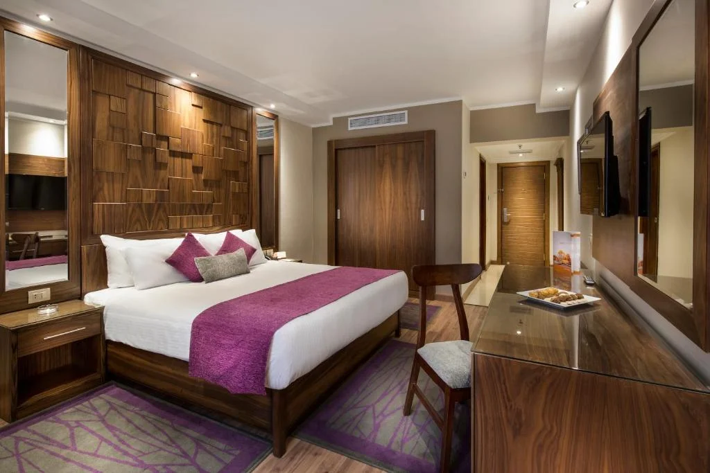 Pyramisa Suites Hotel Cairo hotel img