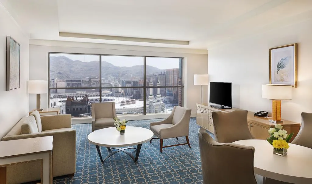 Hilton Convention hotel img