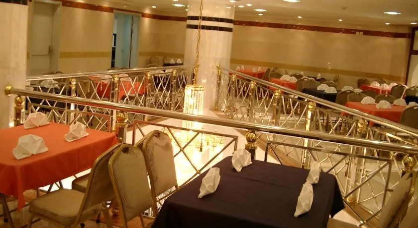 carousel-4