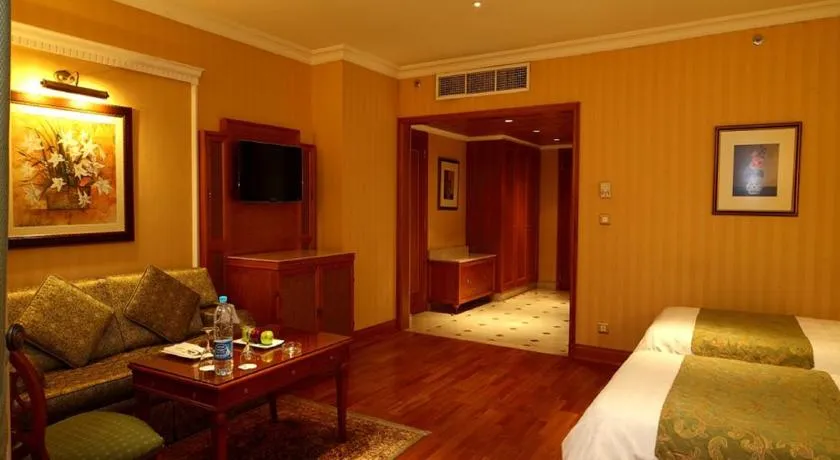 The Oberoi hotel img